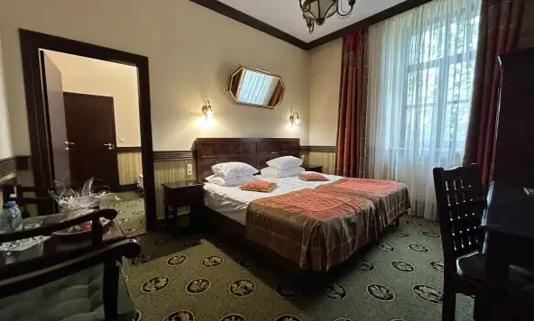 Studio în Castel